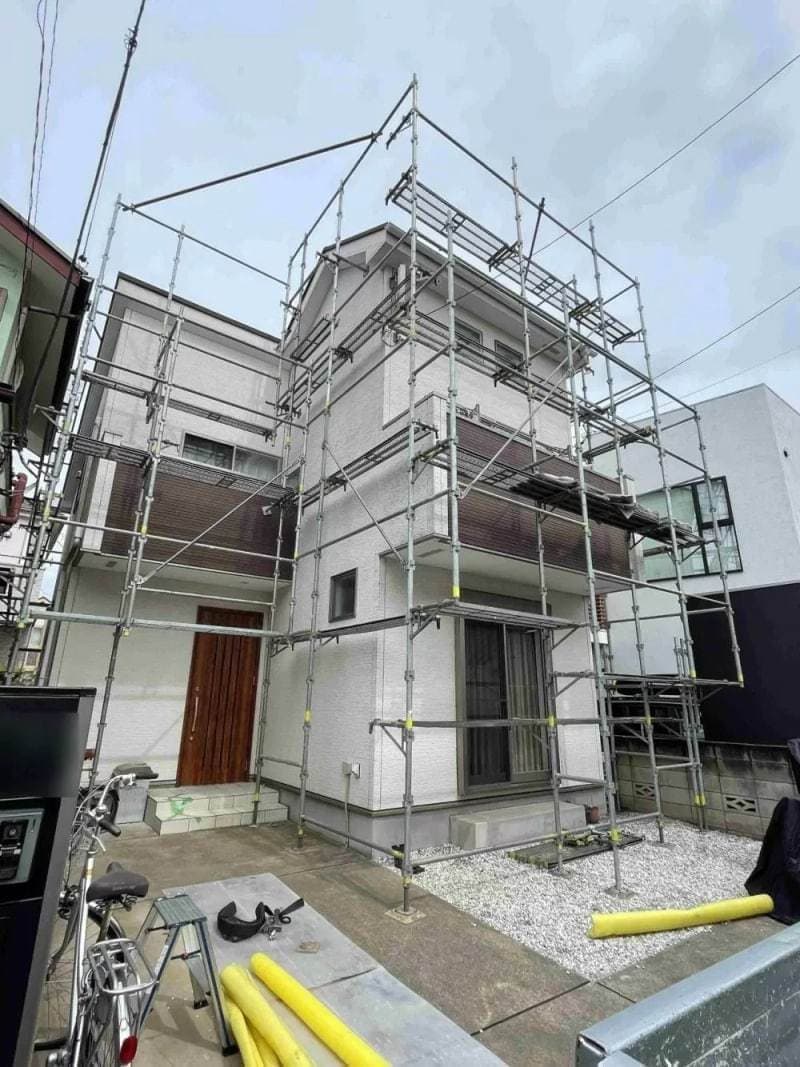 小平市ペイントプラスの小平市I様 施工例:足場着工