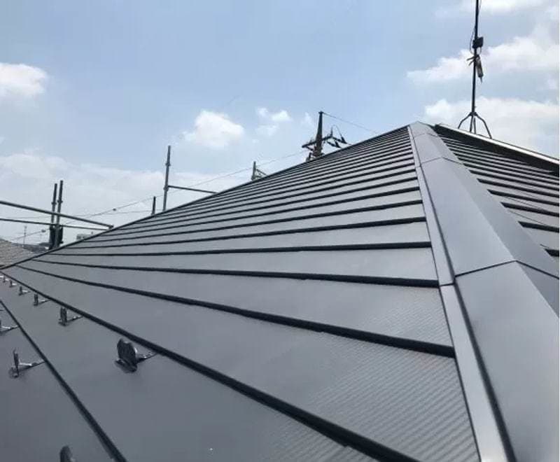 小平市ペイントプラスの施工事例:屋根カバー工法完成後