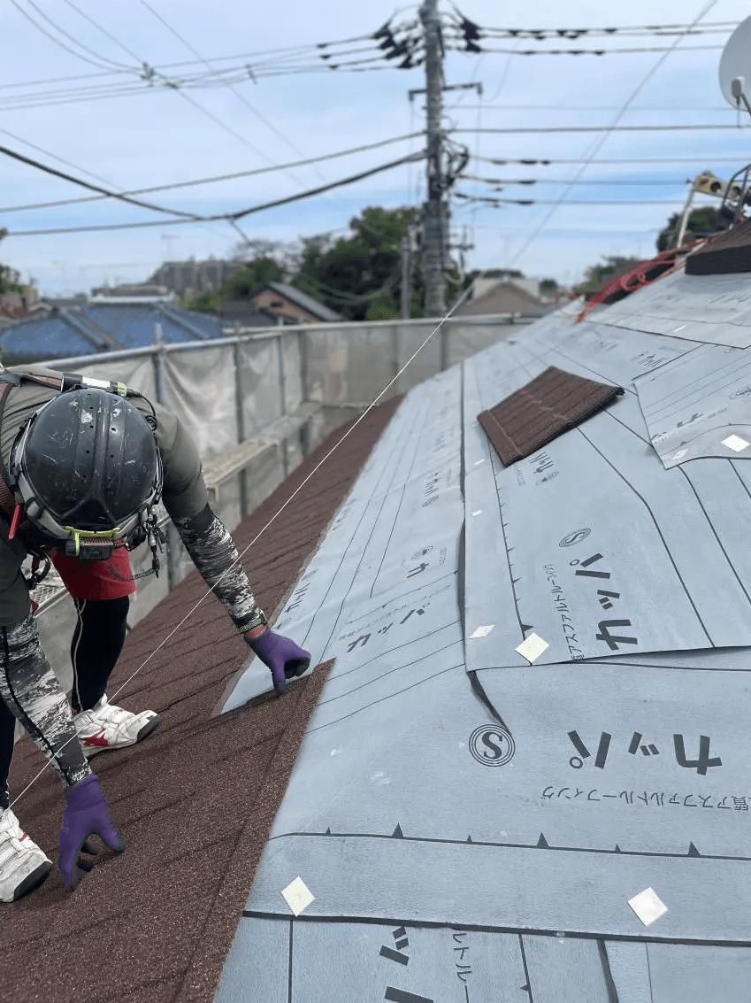 小平市ペイントプラス施工事例:小平市A様 カバー工法中の屋根