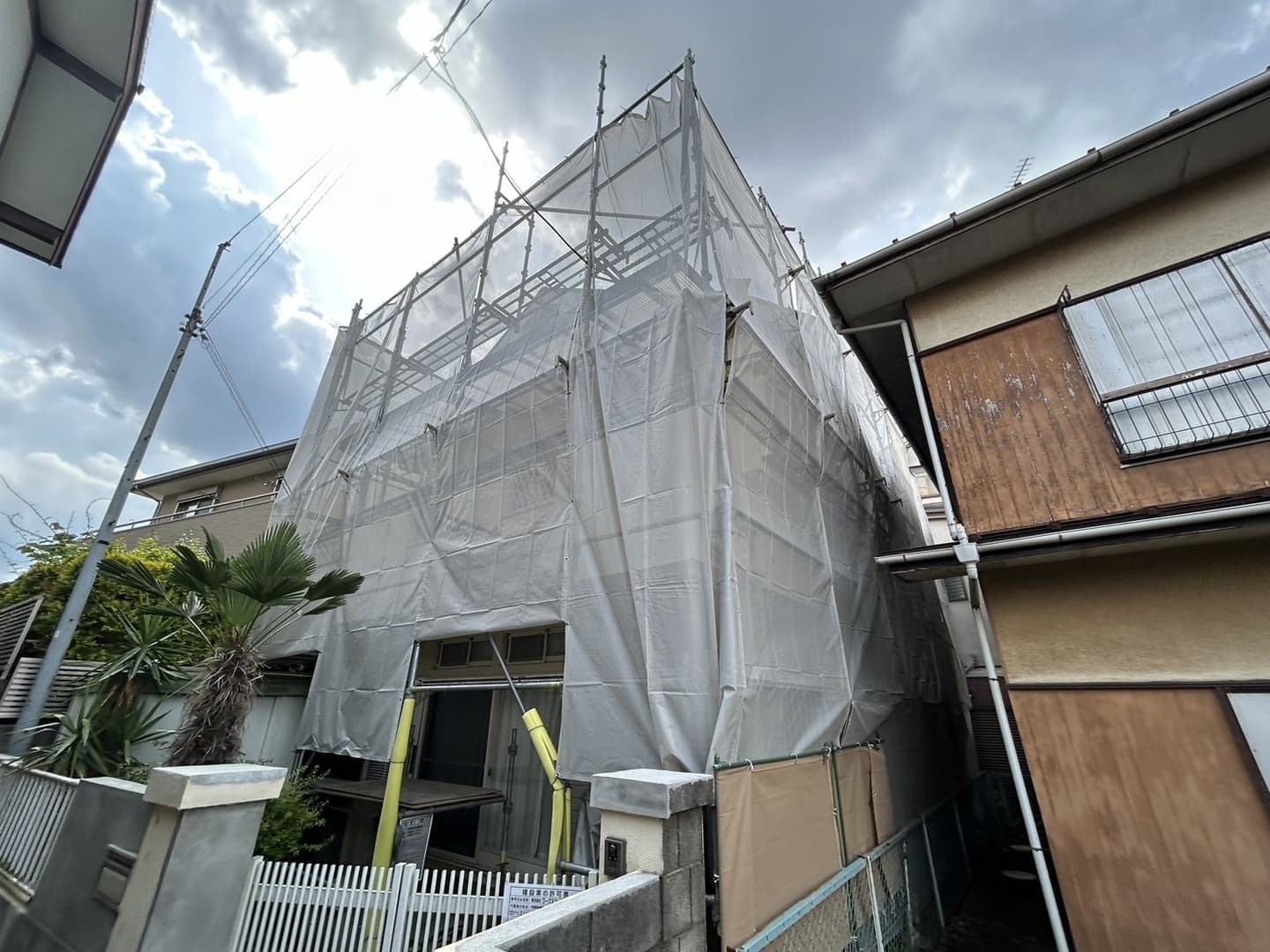 屋根塗装 外壁塗装 足場着工