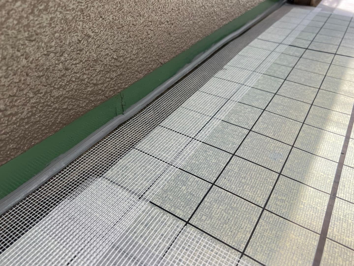 防水工事中のバルコニー