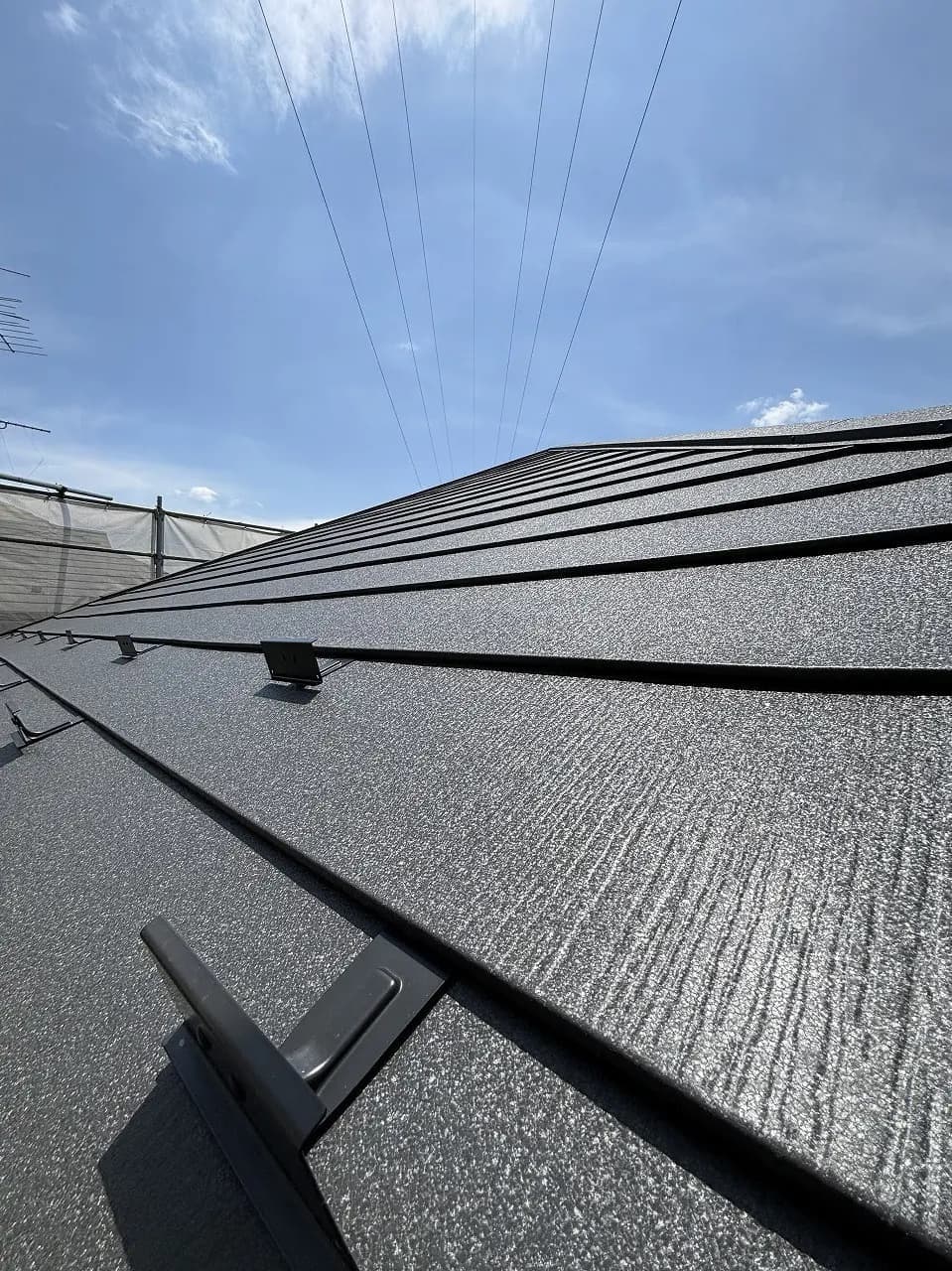 屋根工事 カバー工法が完了した屋根