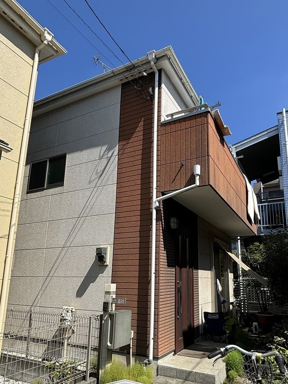 屋根工事 カバー工法 塗装前の屋根