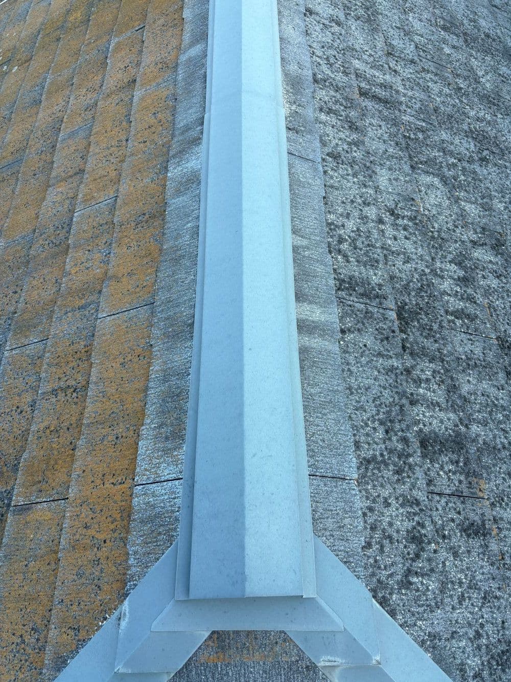 工事前の屋根