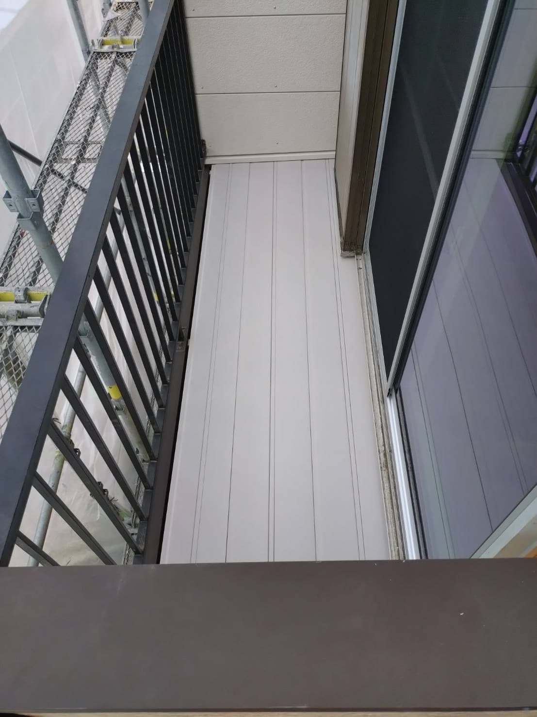 屋根工事 カバー工法が完了した屋根